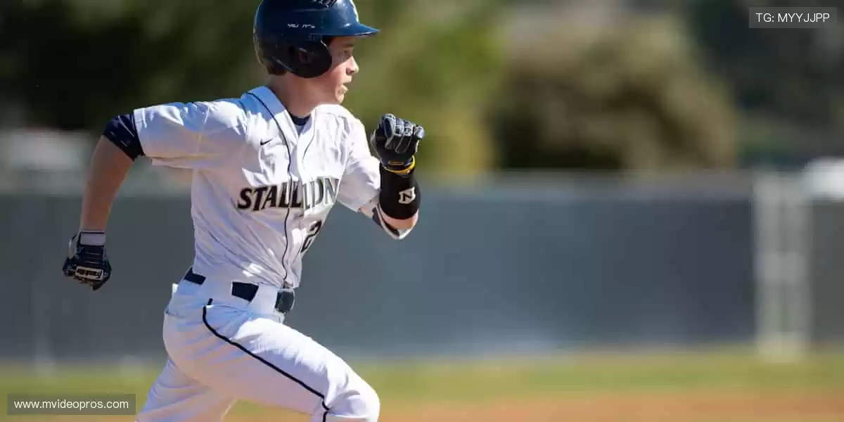 从训练场到直播间，我们与你同在！🏟️📱